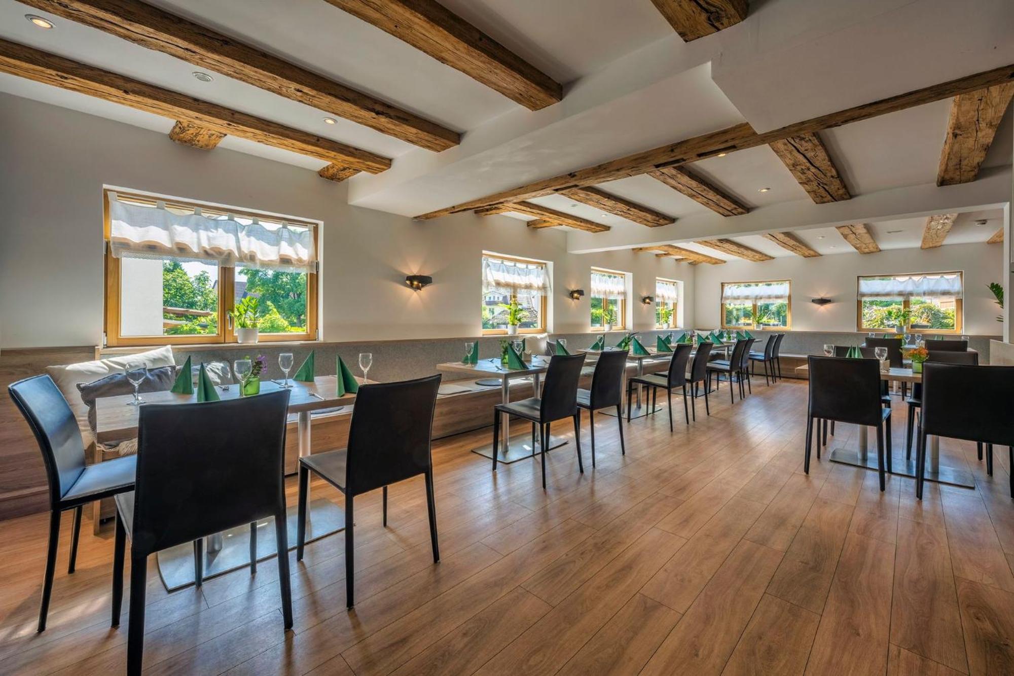 & Restaurant Adler - 24h Self-checkin Hotel 3*